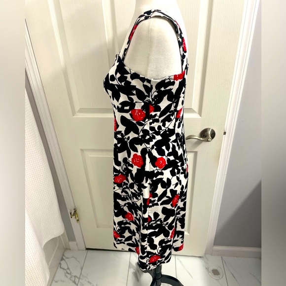 White with Black & Red Floral Print Mini Sundress with Sweetheart Neckline - Picture 3 of 8